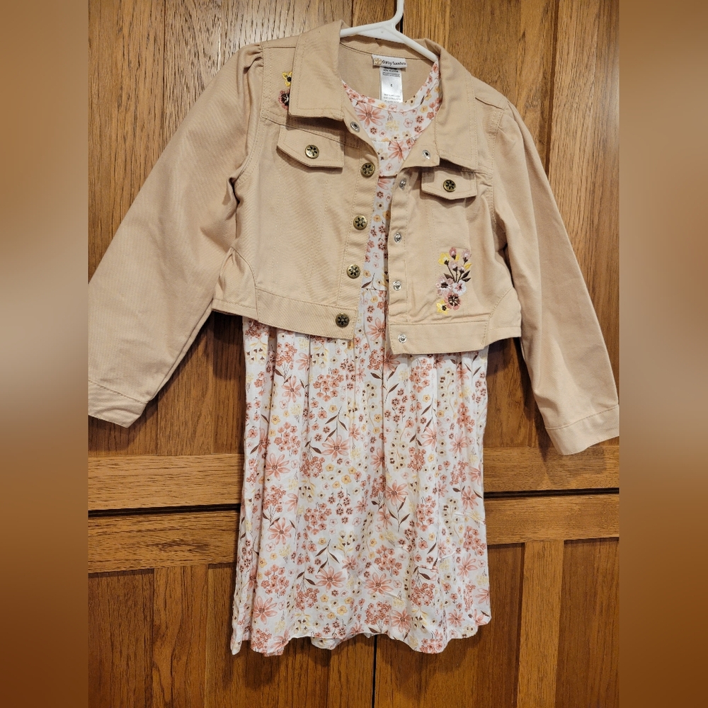 NWOT Daisy Fuentes dress and jacket set Girls Size 6